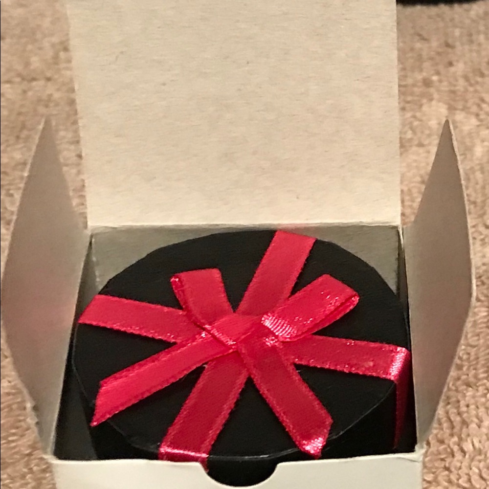 Avon Born Beautiful 2-in-1 Birthstone Earrings SEP - Picture 4 of 5